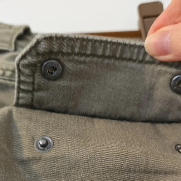 Express Olive Green Women's Cargo Pants. Size 00 Low Rise Fit - Picture 13 of 16